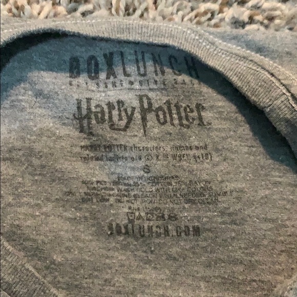 ⚡️Harry Potter Quidditch tee size small - Picture 2 of 2